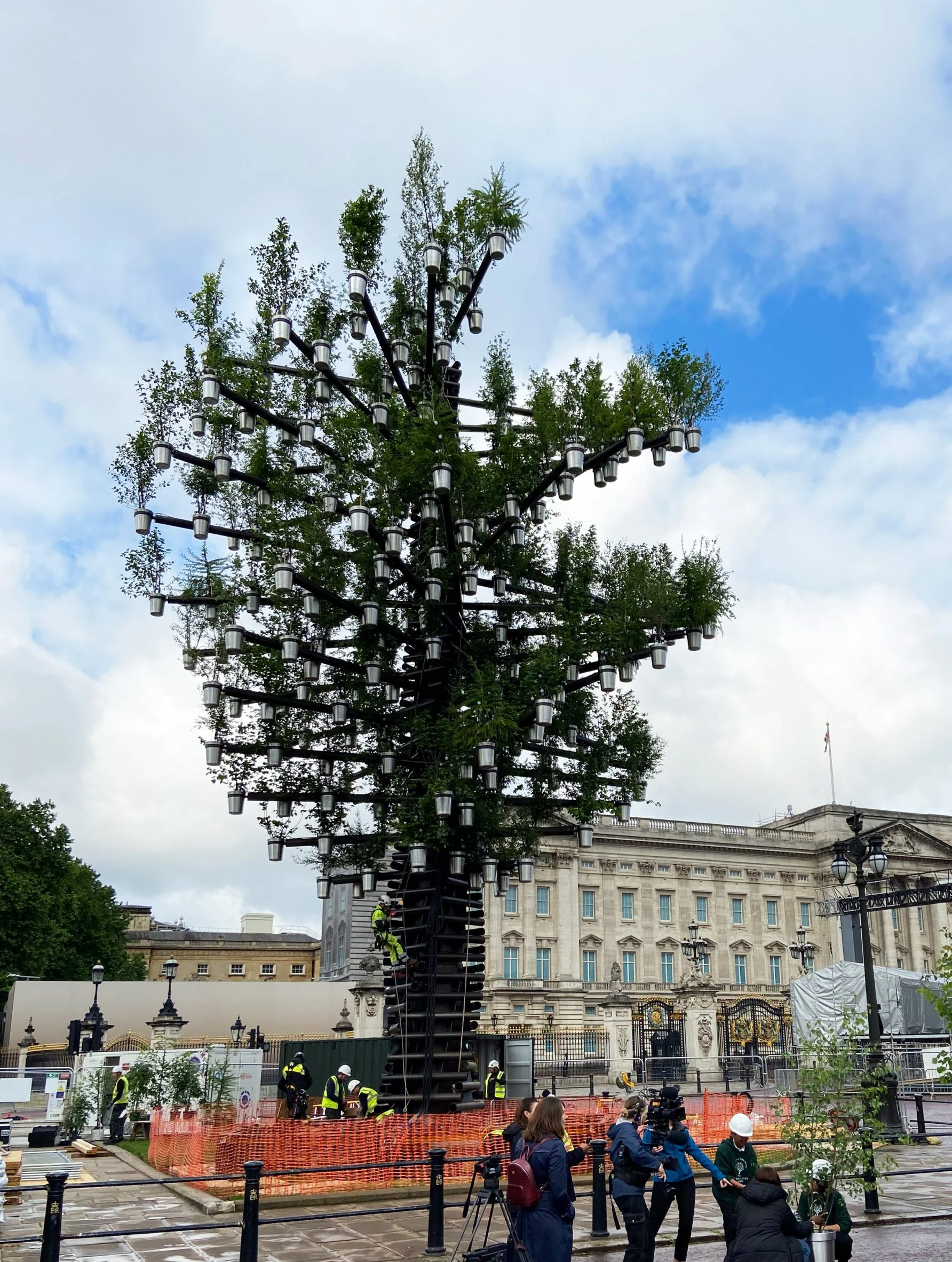 Tree of Trees installation by Heatherwick Studio